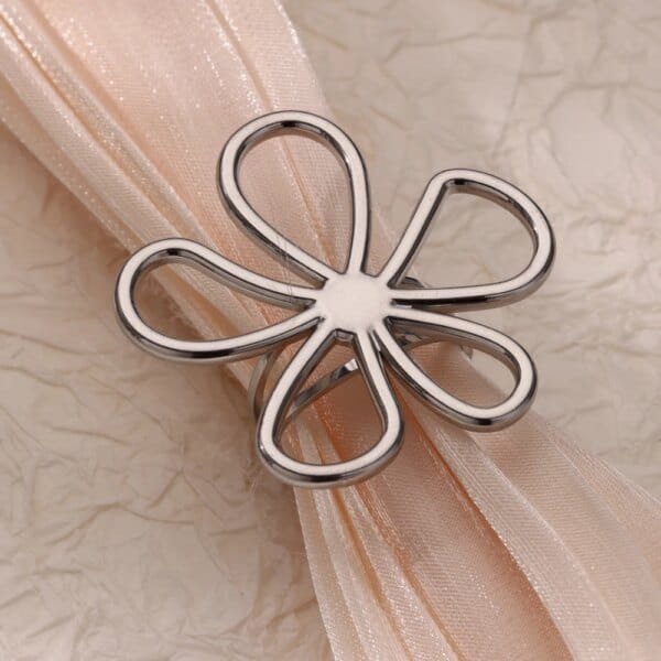 Minimalist Flower Ring Hollow Floral Stainless Steel Jewelry For Women - Image 4