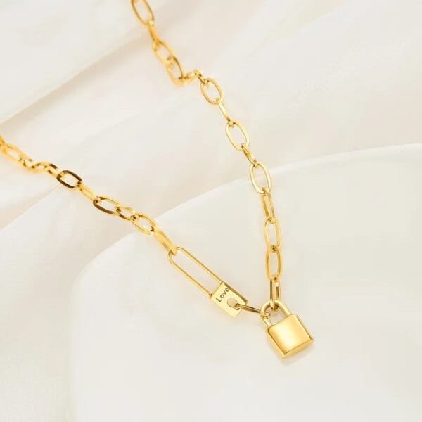 Love Lock Pendant Necklace – 316L Stainless Steel Thick Chain Punk Style For Women - Image 4