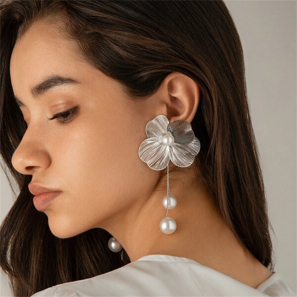 Fashion Large Flower Stud Earrings with Pearl Pendant – Korean Design Jewelry - Image 3