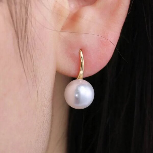 Bijoux Pearls Stud Earrings – Fashion Crystal Jewelry - Image 4